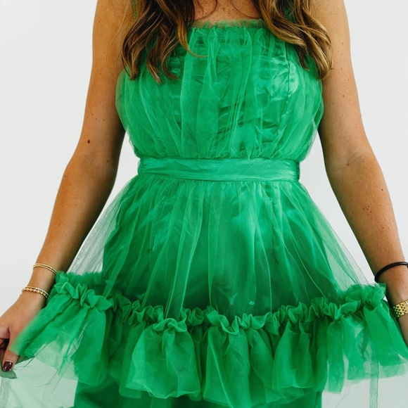 Green Tiered Ruffle Midi Dress - Picture 2 of 4